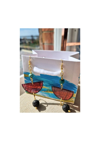Boucles d'oreilles faites à la main/dessinées à la main - semi-cercle avec perle de lave en vedette