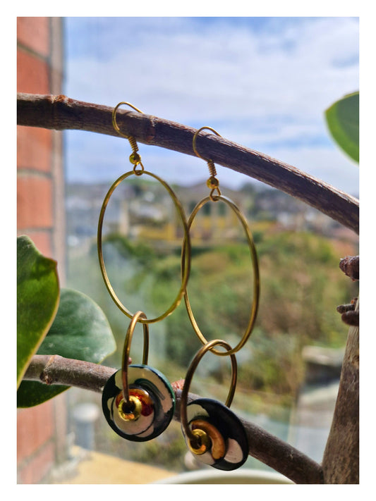 Earrings, Circle Central - Abstract Beads, Brass, hand-painted .