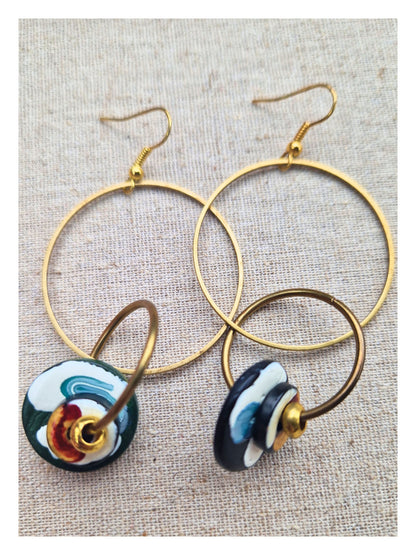 Earrings, Circle Central - Abstract Beads, Brass, hand-painted .