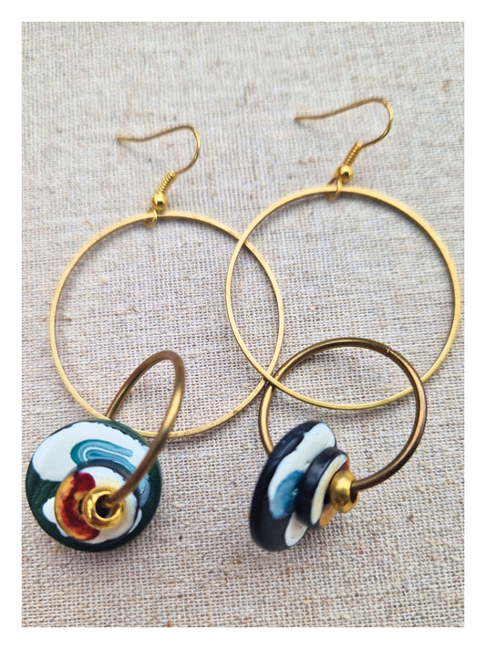 Earrings, Circle Central - Abstract Beads, Brass, hand-painted .